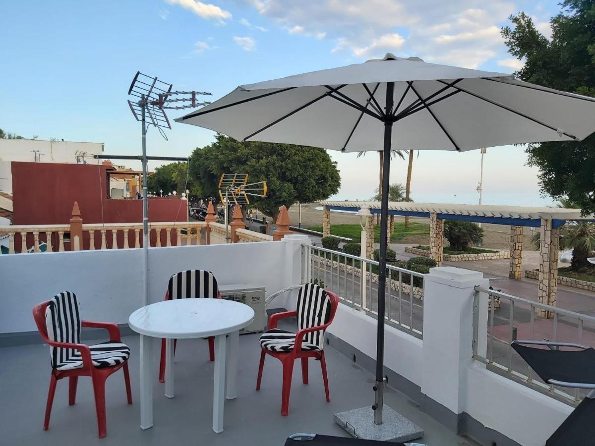 Beachfront House مالقة المظهر الخارجي الصورة