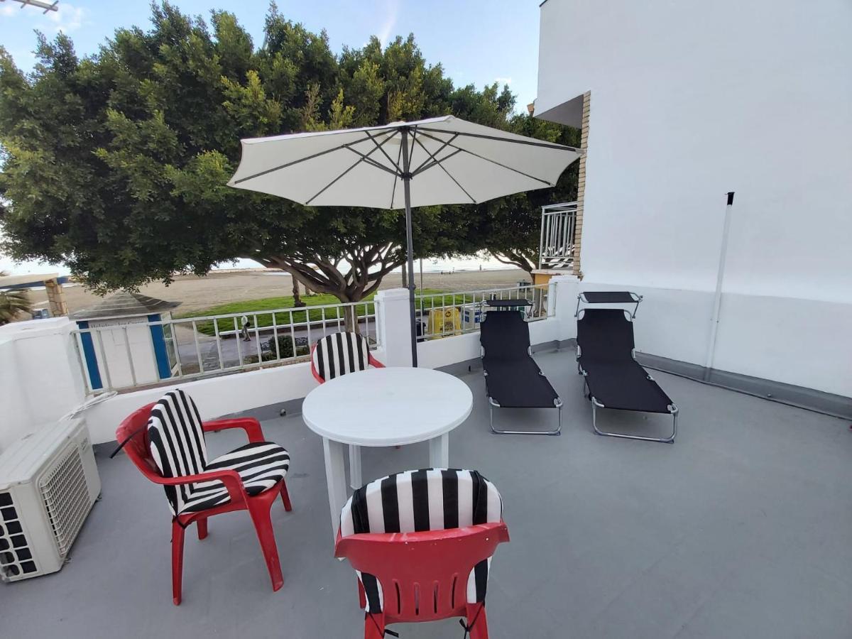 Beachfront House مالقة المظهر الخارجي الصورة